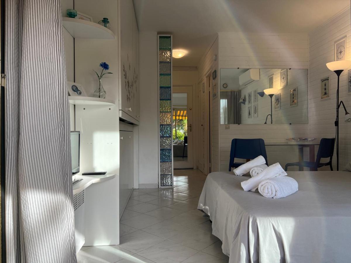 Blue Terrace Apartment - Marina Baie Des Anges Villeneuve-Loubet Exterior foto